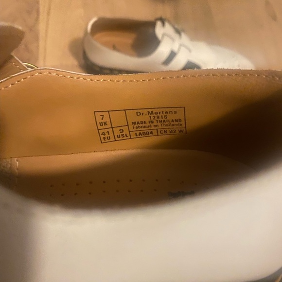 Dr Martens white Mary Jane’s - Picture 2 of 4
